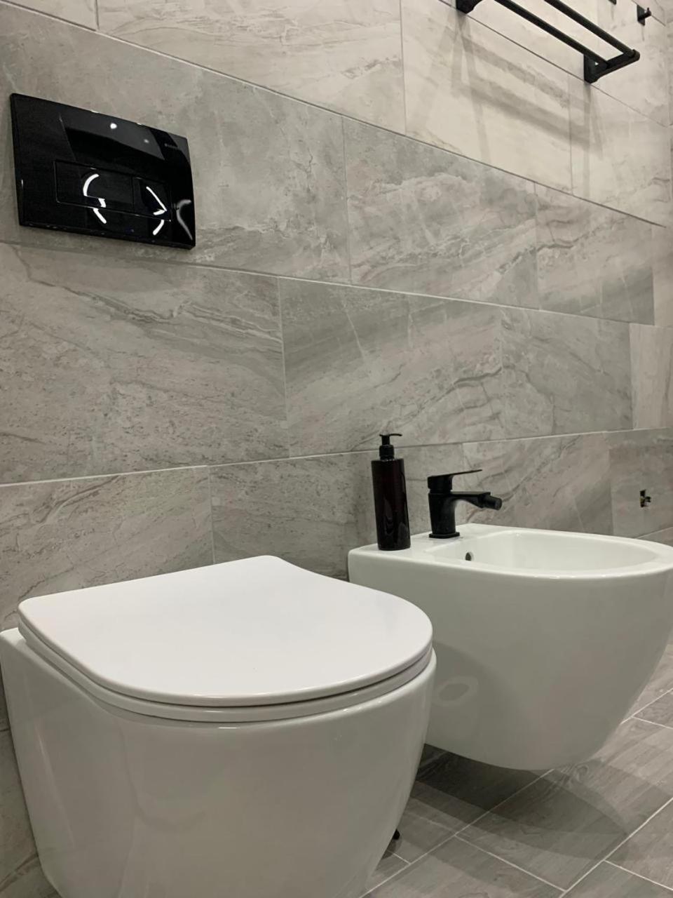 New Valona Center